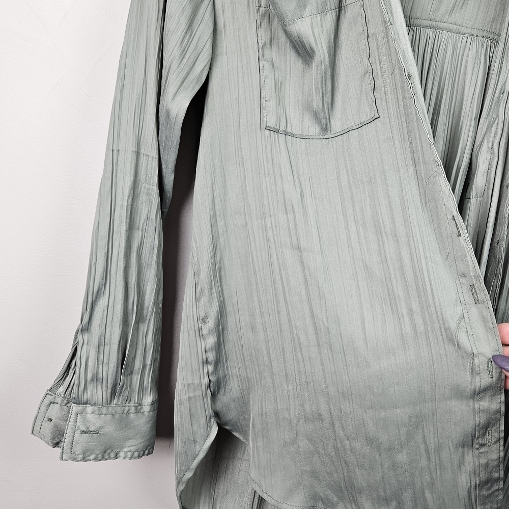 Anthropologie Relaxed Button Down Green Medium - Picture 7 of 8